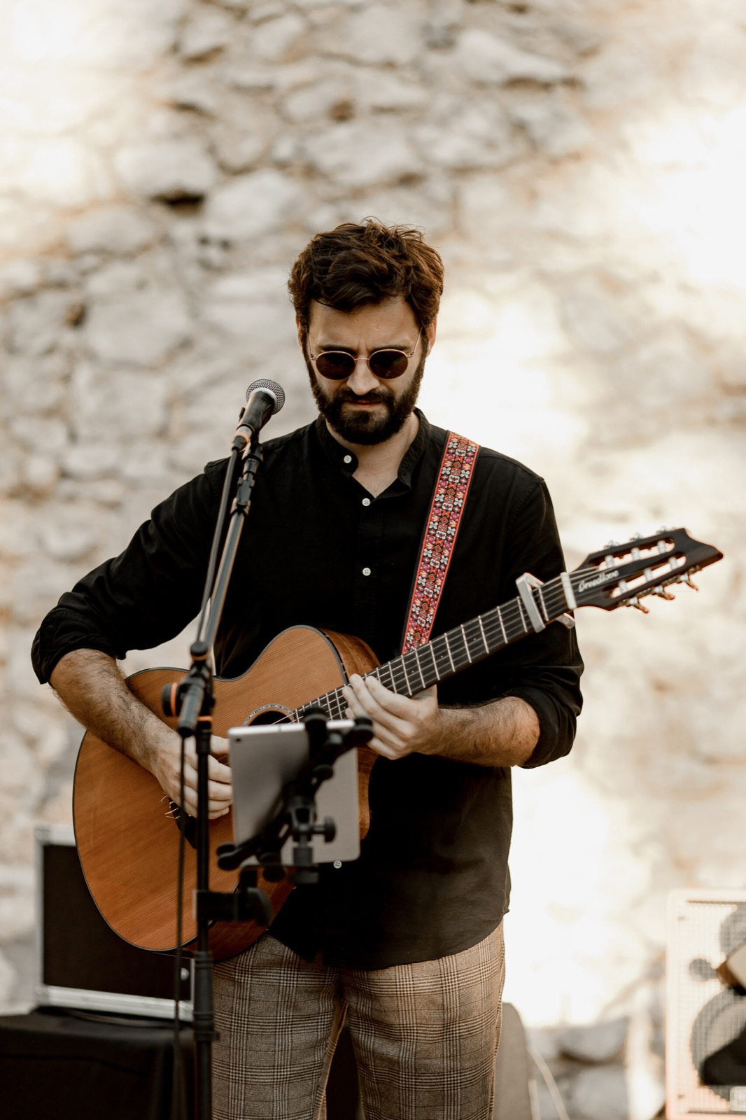 Guitariste de The Majestics en prestation